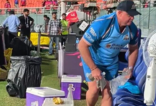 Matthew Hayden cleaning stadium