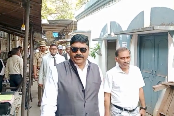 lakhimpur kheri court firing