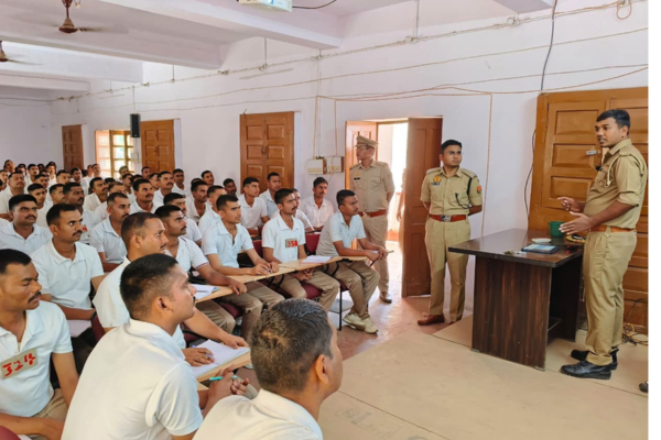 mirzapur police recruit