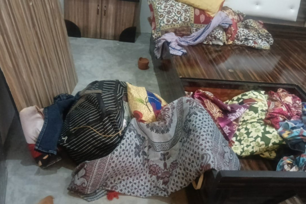unnao house theft