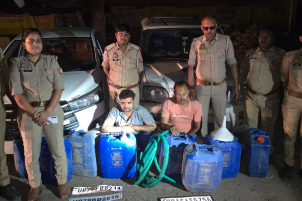 रात में ट्रकों से ऐसे उड़ाते थे हजारों लीटर डीजल, बांदा पुलिस ने खोला बड़ा राज