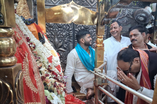 brajesh pathak vindhyachal dham
