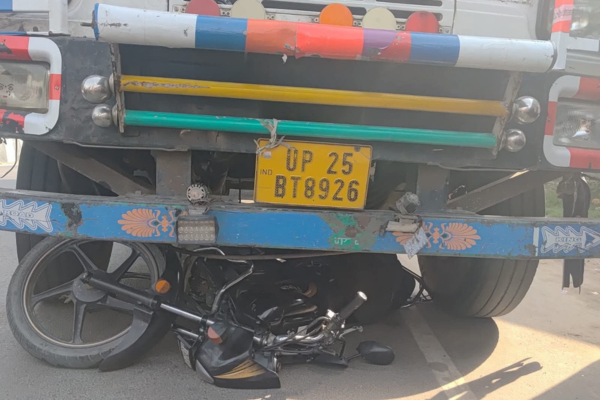 lakhimpur kheri road accident