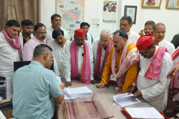 mirzapur sp protest duplicate