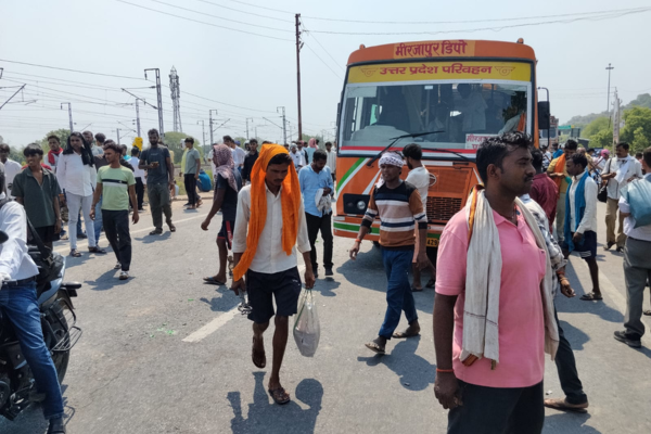 mirzapur toll plaza child