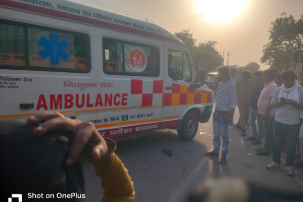 sitapur bike tractor accident
