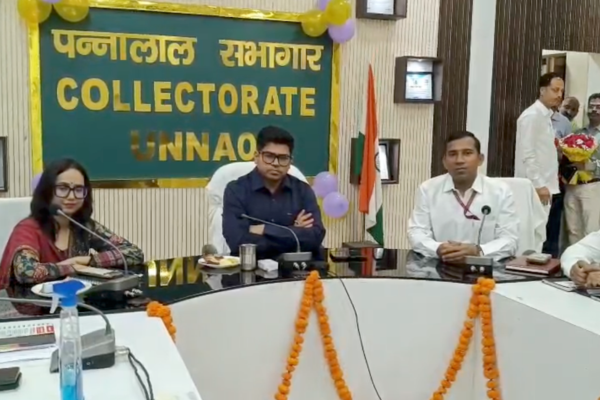 unnao dm ghanshyam meena