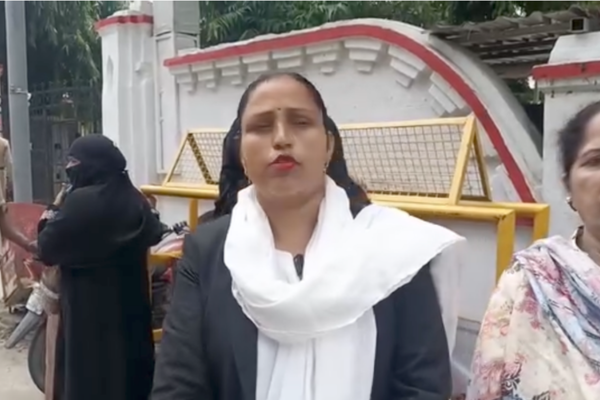 bareilly woman advocate alleges