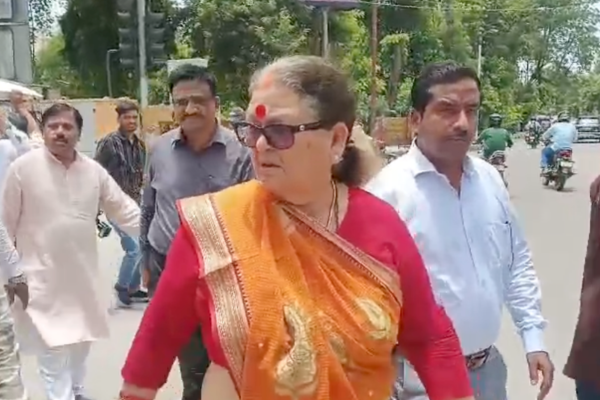 kanpur mayor pramila pandey