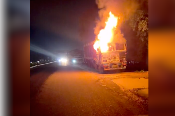 sitapur parked truck