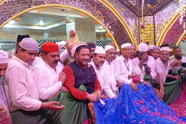 akhilesh yadav message ala
