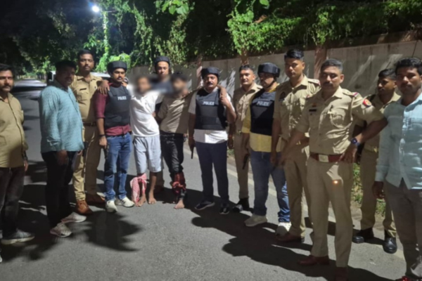 gorakhpur chain snatching