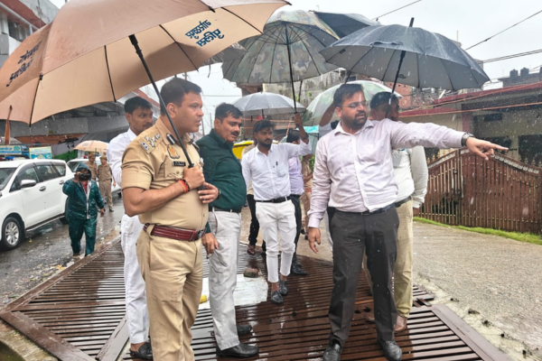 gorakhpur heavy rain waterlogging