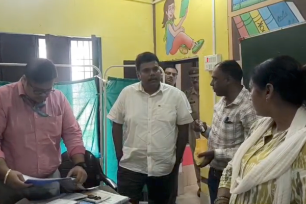 sitapur dm conducts surprise