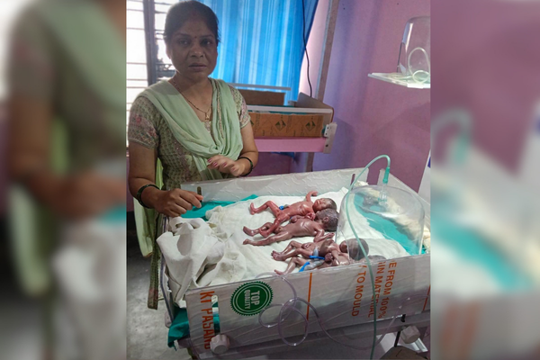 sitapur woman gives birth