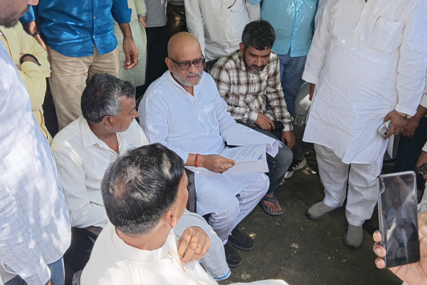 sitapur yogendra singh home