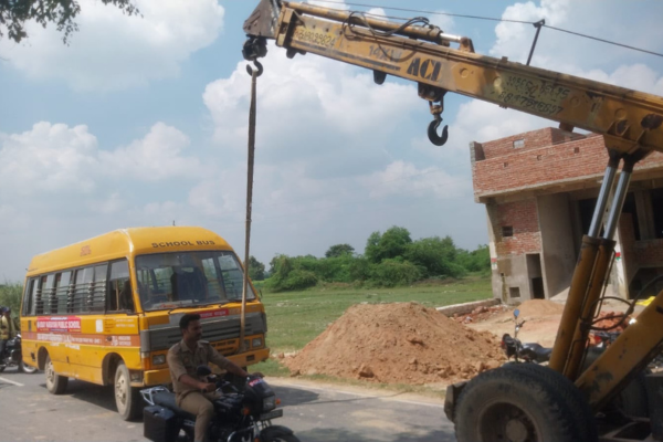 unnao school bus accident