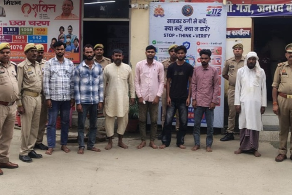 bareilly police team attacked