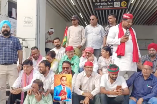 kanpur sp protest akhilesh