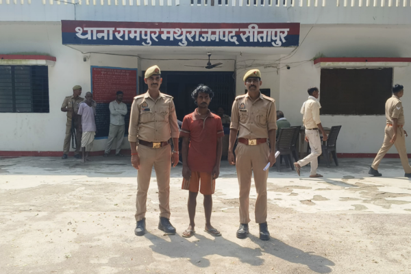 sitapur news constable attacked